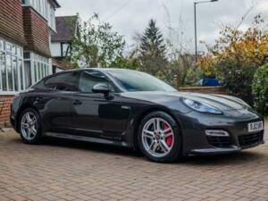 Immagine 14/50 di Porsche Panamera GTS (2012)