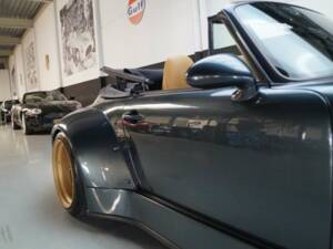 Image 34/50 of Porsche 911 Carrera RWB (1995)