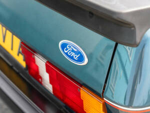 Image 17/46 de Ford Capri III 280 Brooklands (1987)