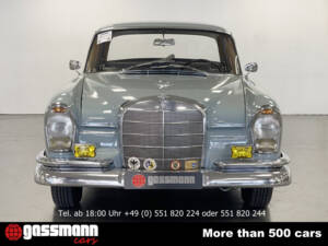 Bild 2/15 von Mercedes-Benz 220 SE b (1963)