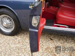 Image 41/50 of Jaguar Mk II 3.4 (1966)