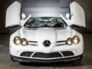 Image 4/34 of Mercedes-Benz SLR McLaren 722 S (2011)