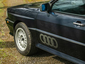 Image 40/48 de Audi quattro (1988)