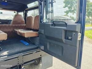 Image 30/39 de Land Rover Defender 90 (1997)