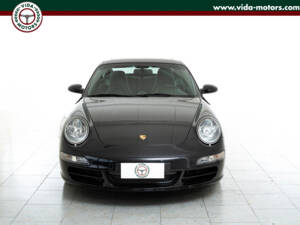 Immagine 2/54 di Porsche 911 Carrera 4S (2006)