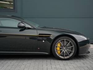 Image 24/50 of Aston Martin V12 Vantage S (2016)