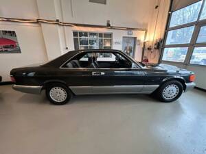 Image 8/24 of Mercedes-Benz 560 SEC (1986)