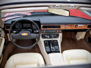 Image 12/20 de Jaguar XJ-SC H.E. (1985)