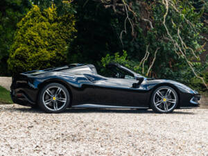 Image 7/15 of Ferrari 296 GTS (2024)