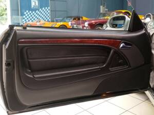 Imagen 20/46 de Mercedes-Benz SL 280 (1999)