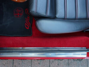 Image 46/50 of Alfa Romeo 2.0 Spider (1990)