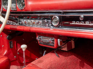 Imagen 10/21 de Mercedes-Benz 300 SL Roadster (1959)