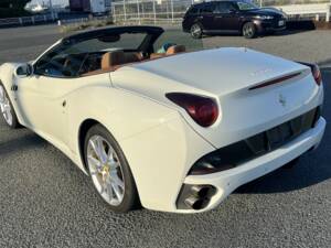 Imagen 4/36 de Ferrari California (2010)