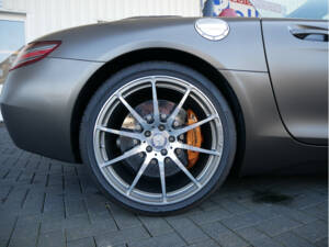 Image 25/30 de Mercedes-Benz SLS AMG Roadster (2012)