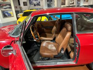 Bild 7/30 von Alfa Romeo 2000 GT Veloce (1971)