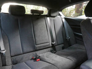 Image 13/27 of BMW M135i (2013)