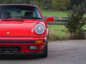 Image 4/34 of Porsche 911 Carrera 3.2 (1986)