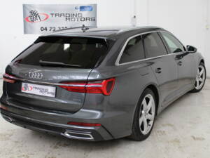 Image 2/13 de Audi A6 Avant 3.0 TDI quattro (2018)