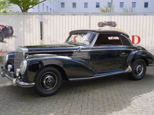 Image 7/32 of Mercedes-Benz 300 S (1953)