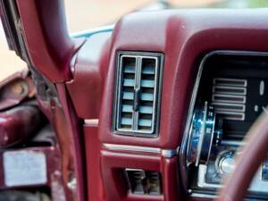 Bild 146/200 von Cadillac Coupe DeVille (1968)