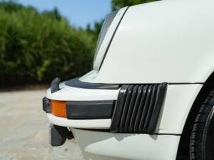Image 9/50 de Porsche 911 SC 3.0 (1979)