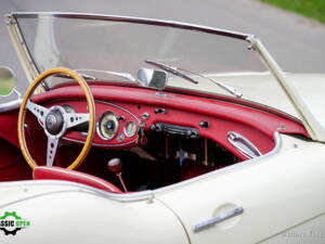 Immagine 31/50 di Austin-Healey 3000 Mk II (BT7) (1961)