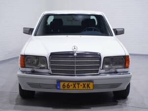 Bild 3/7 von Mercedes-Benz 560 SEL (1989)