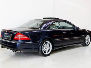 Image 4/38 of Mercedes-Benz CL 55 AMG (2003)