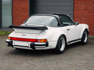 Afbeelding 40/55 van Porsche 911 Turbo 3.3 (1988)