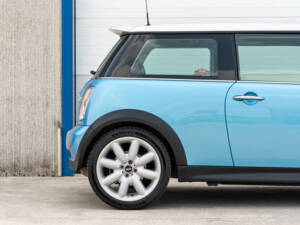 Bild 9/60 von Mini Cooper S (2004)