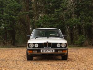 Bild 47/50 von BMW 525e (1987)