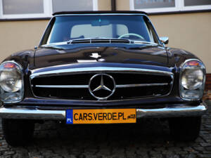 Image 13/39 de Mercedes-Benz 280 SL (1970)