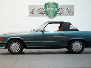 Bild 4/42 von Mercedes-Benz 560 SL (1989)
