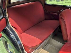 Image 37/47 of FIAT 1100 E (1952)