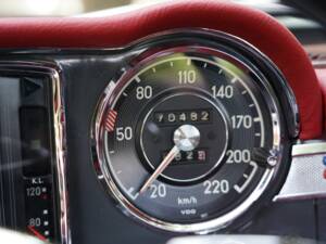 Imagen 4/17 de Mercedes-Benz 230 SL (1964)