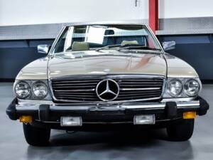 Afbeelding 2/7 van Mercedes-Benz 380 SL (1981)