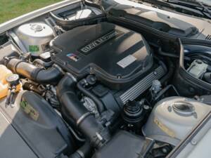 Image 136/185 of BMW Z8 (2001)