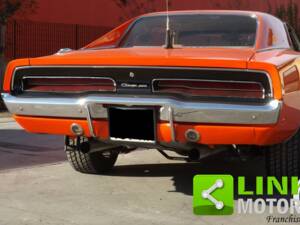 Image 4/8 of Dodge Charger R&#x2F;T 440 (1969)