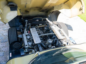 Image 19/31 of Jaguar E-Type V12 (1973)