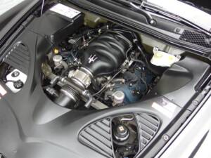 Afbeelding 89/100 van Maserati Quattroporte 4.2 (2007)