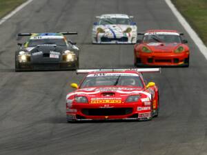 Image 15/17 de Ferrari 550 Maranello (2000)