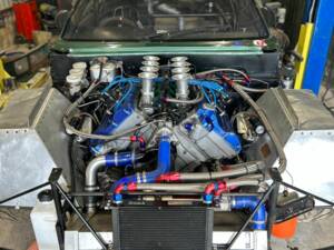 Image 4/5 of Aston Martin DBS V8 (1972)