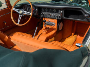 Afbeelding 20/33 van Jaguar E-Type 4.2 (1967)
