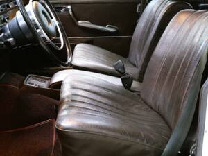 Immagine 23/27 di Mercedes-Benz 280 SE 4,5 (1971)