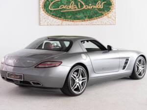 Image 11/56 de Mercedes-Benz SLS AMG (2011)