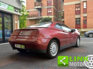 Bild 10/10 von Alfa Romeo GTV 2.0 V6 Turbo (1996)