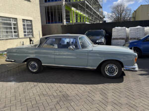 Image 3/8 of Mercedes-Benz 280 SE (1969)