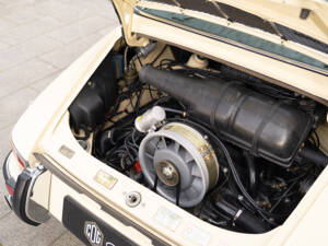 Bild 38/62 von Porsche 911 2.4 T (1973)