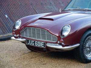 Afbeelding 22/50 van Aston Martin DB 6 (1967)