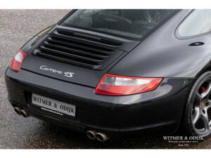 Bild 19/38 von Porsche 911 Carrera 4S (2006)